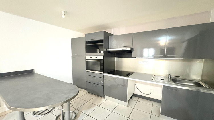 Ma-Cabane - Location Appartement SEPTEMES-LES-VALLONS, 34 m²