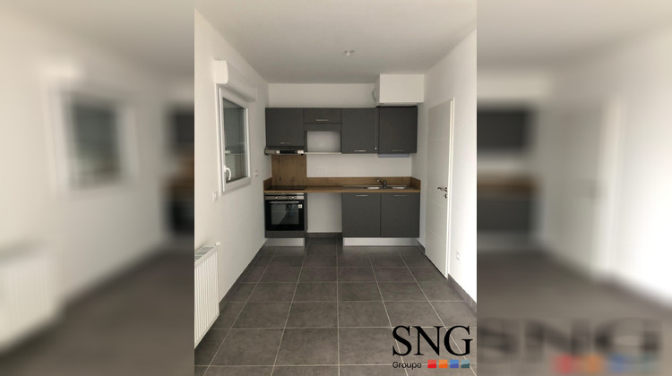 Ma-Cabane - Location Appartement Sérignan, 126 m²