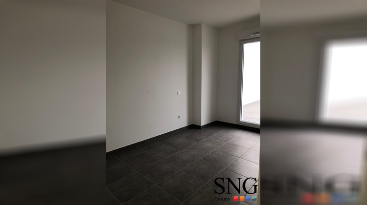 Ma-Cabane - Location Appartement Sérignan, 126 m²