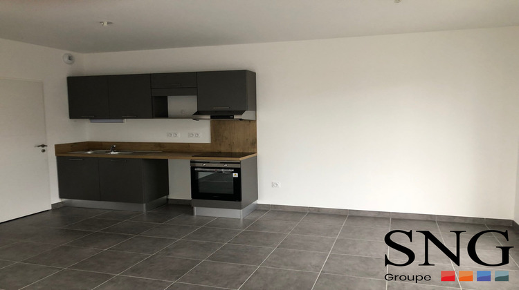 Ma-Cabane - Location Appartement Sérignan, 93 m²