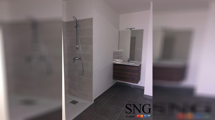 Ma-Cabane - Location Appartement Sérignan, 74 m²