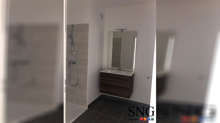 Ma-Cabane - Location Appartement Sérignan, 96 m²