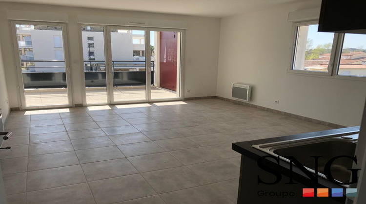 Ma-Cabane - Location Appartement Sérignan, 67 m²