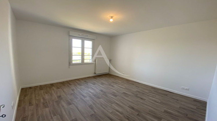 Ma-Cabane - Location Appartement SERRIS, 58 m²