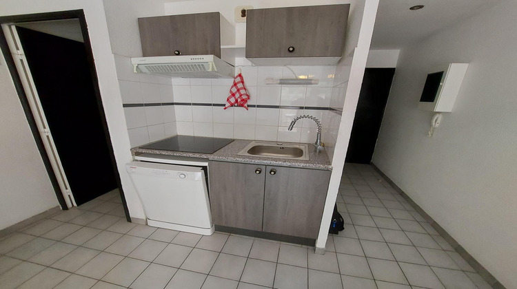 Ma-Cabane - Location Appartement SETE, 26 m²