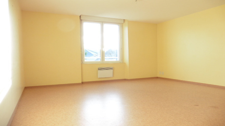 Ma-Cabane - Location Appartement SEVERAC-LE-CHATEAU, 42 m²
