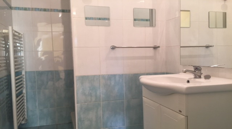 Ma-Cabane - Location Appartement SEVERAC-LE-CHATEAU, 42 m²