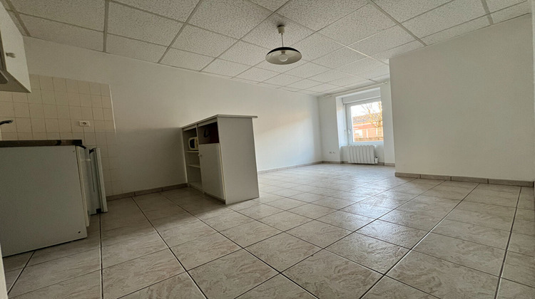 Ma-Cabane - Location Appartement SEVERAC-LE-CHATEAU, 30 m²