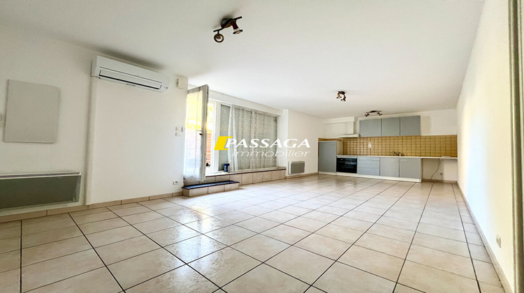 Ma-Cabane - Location Appartement SEVERAC-LE-CHATEAU, 68 m²