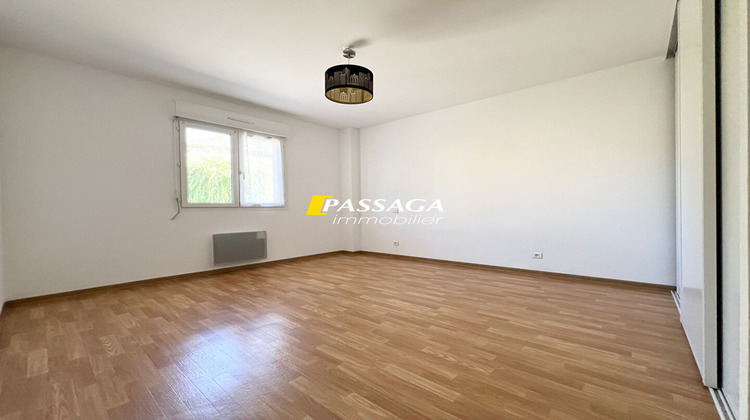 Ma-Cabane - Location Appartement SEVERAC-LE-CHATEAU, 68 m²