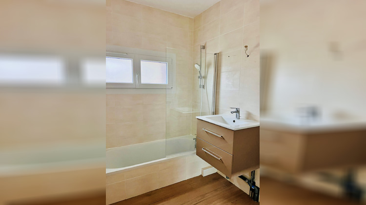 Ma-Cabane - Location Appartement Seyssins, 93 m²