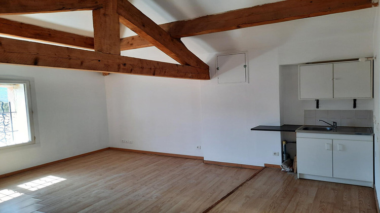 Ma-Cabane - Location Appartement SIGNES, 30 m²