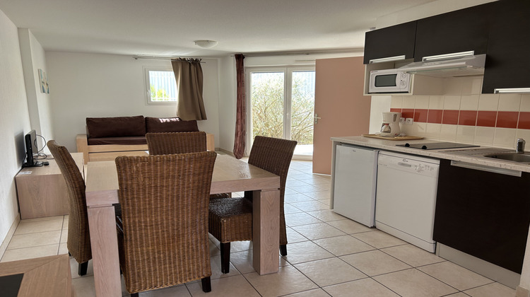 Ma-Cabane - Location Appartement Signes, 52 m²