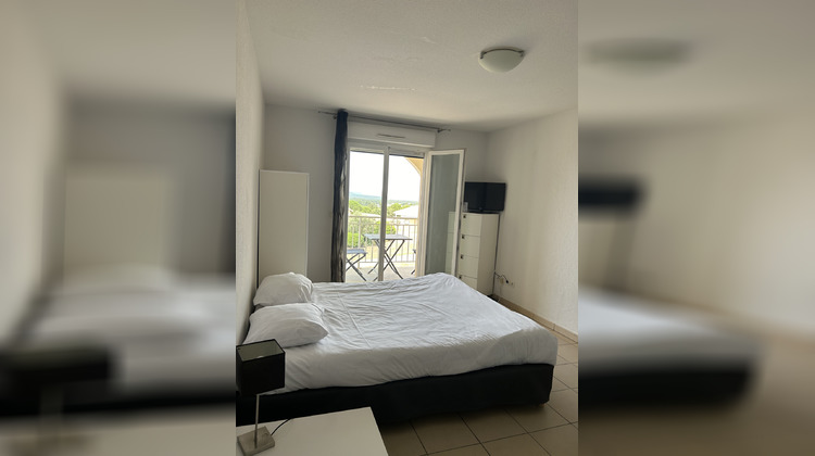 Ma-Cabane - Location Appartement Signes, 23 m²