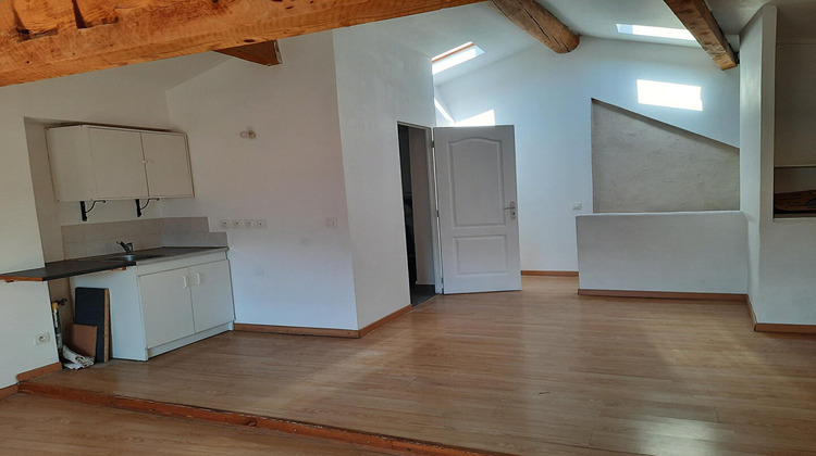 Ma-Cabane - Location Appartement SIGNES, 30 m²