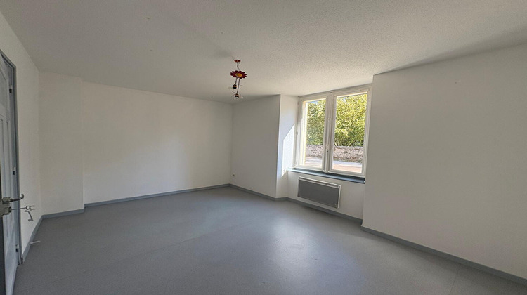 Ma-Cabane - Location Appartement SIROD, 92 m²