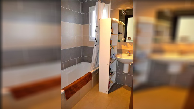 Ma-Cabane - Location Appartement SISCO, 49 m²