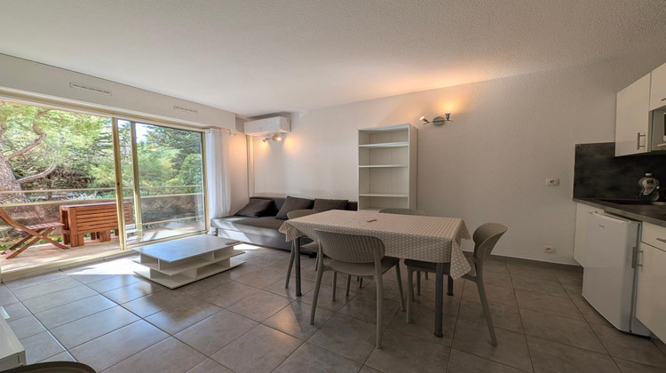 Ma-Cabane - Location Appartement Six Fours les Plages, 30 m²