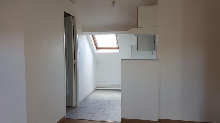 Ma-Cabane - Location Appartement SOISSONS, 29 m²