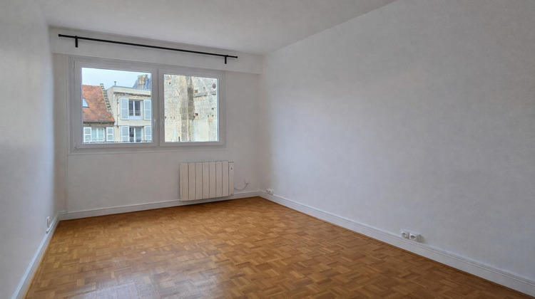 Ma-Cabane - Location Appartement SOISSONS, 97 m²