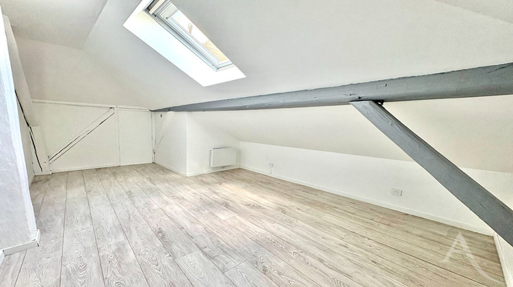 Ma-Cabane - Location Appartement SOLGNE, 77 m²