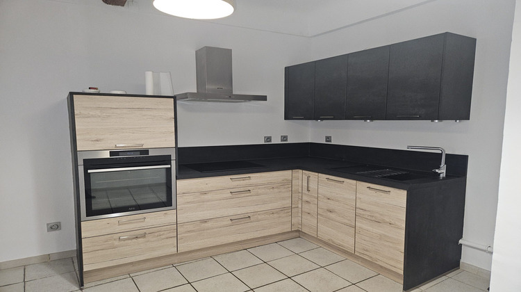 Ma-Cabane - Location Appartement Solliès-Pont, 51 m²