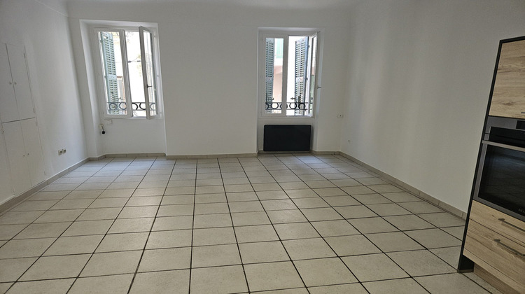 Ma-Cabane - Location Appartement Solliès-Pont, 51 m²