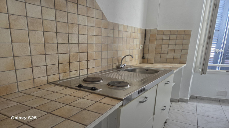 Ma-Cabane - Location Appartement Solliès-Pont, 30 m²