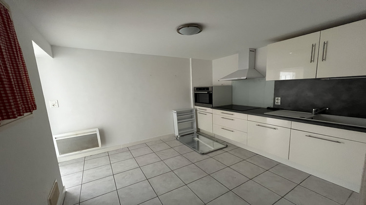 Ma-Cabane - Location Appartement Sommières, 73 m²