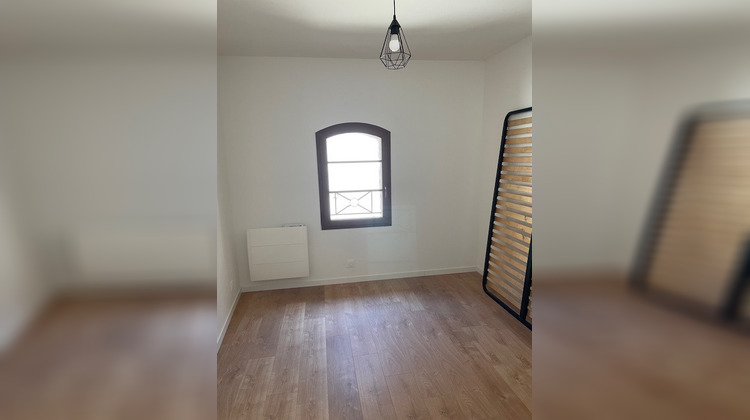 Ma-Cabane - Location Appartement Sommières, 52 m²