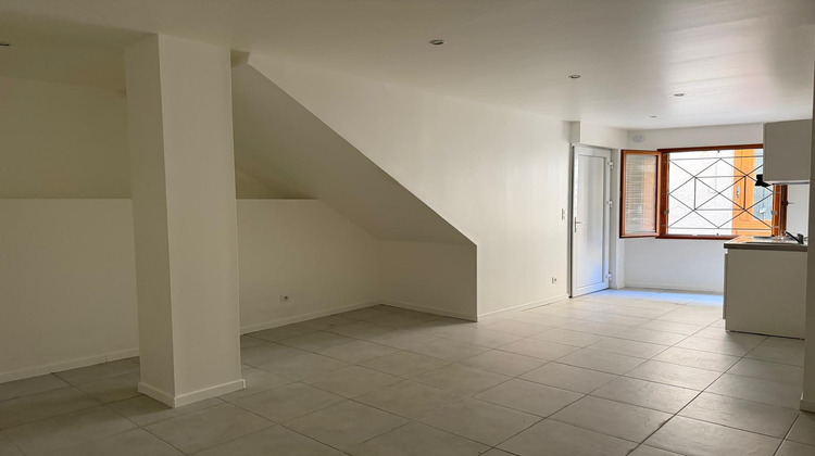 Ma-Cabane - Location Appartement Sommières, 39 m²