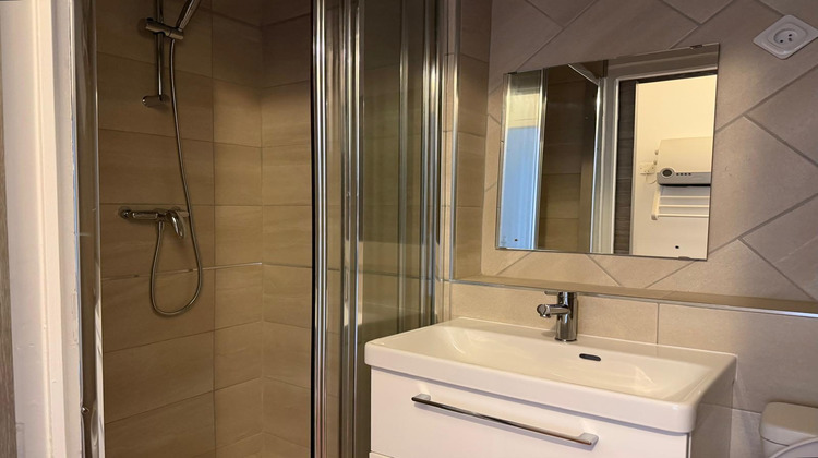 Ma-Cabane - Location Appartement Sommières, 35 m²