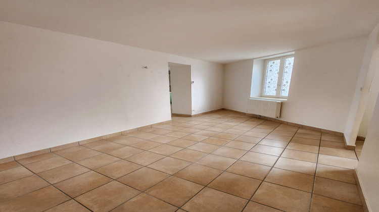 Ma-Cabane - Location Appartement SORBIERS, 38 m²
