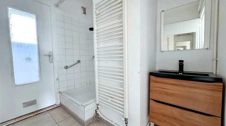 Ma-Cabane - Location Appartement SORGUES, 57 m²