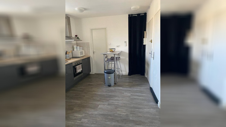 Ma-Cabane - Location Appartement SORGUES, 28 m²