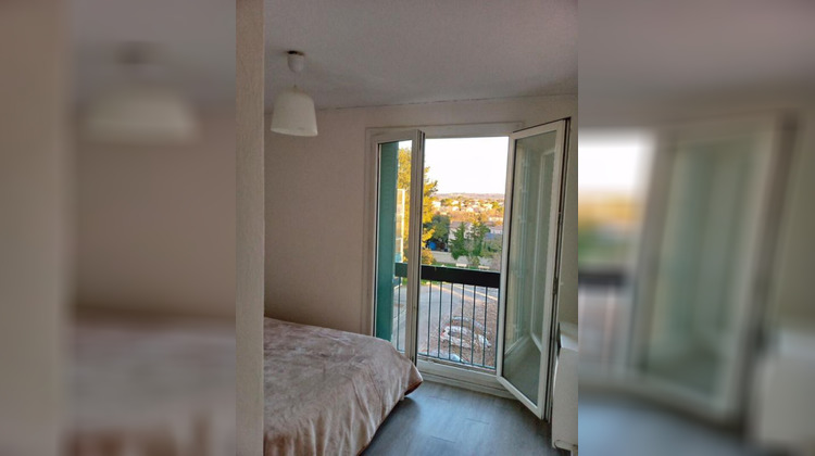 Ma-Cabane - Location Appartement SORGUES, 54 m²