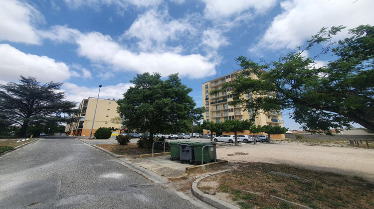 Ma-Cabane - Location Appartement SORGUES, 54 m²