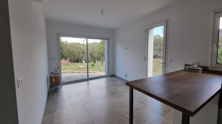 Ma-Cabane - Location Appartement Sotta, 85 m²