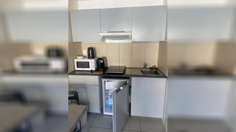 Ma-Cabane - Location Appartement SOTTEVILLE-LES-ROUEN, 20 m²