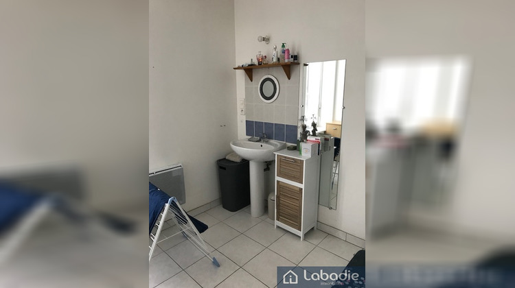 Ma-Cabane - Location Appartement Sourdeval, 62 m²