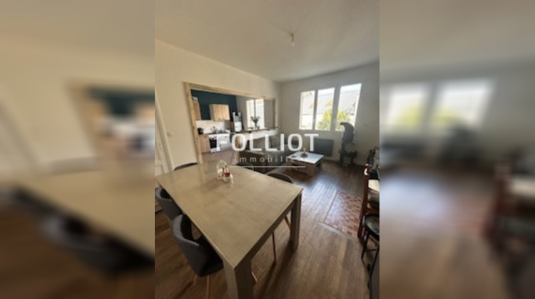 Ma-Cabane - Location Appartement SOURDEVAL, 52 m²