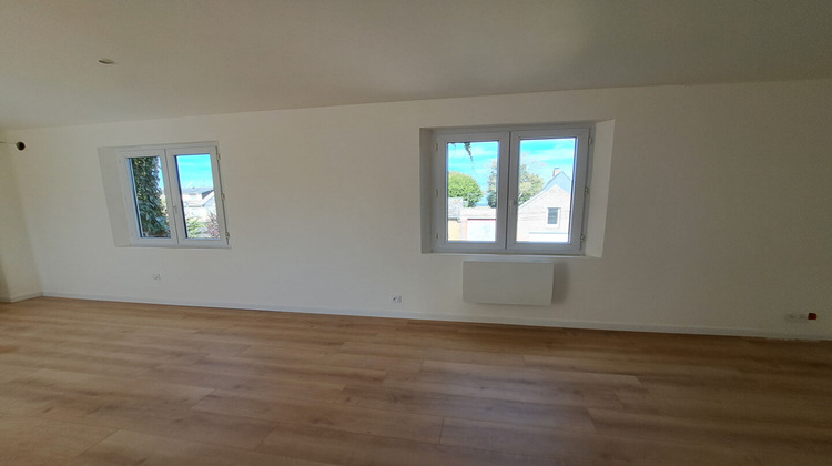 Ma-Cabane - Location Appartement SOURDON, 67 m²