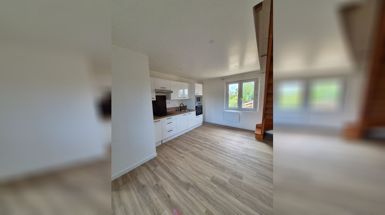 Ma-Cabane - Location Appartement SOURDON, 61 m²
