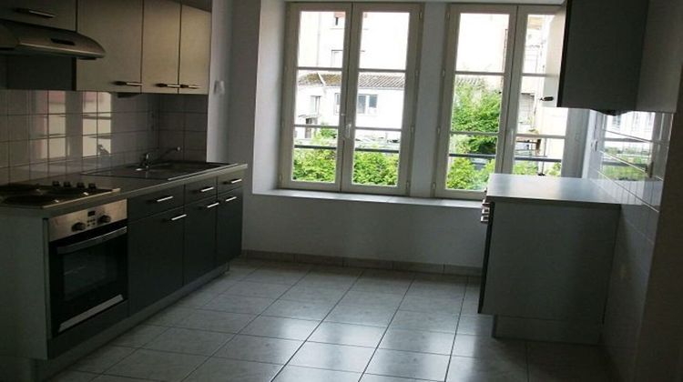 Ma-Cabane - Location Appartement STIRING-WENDEL, 59 m²