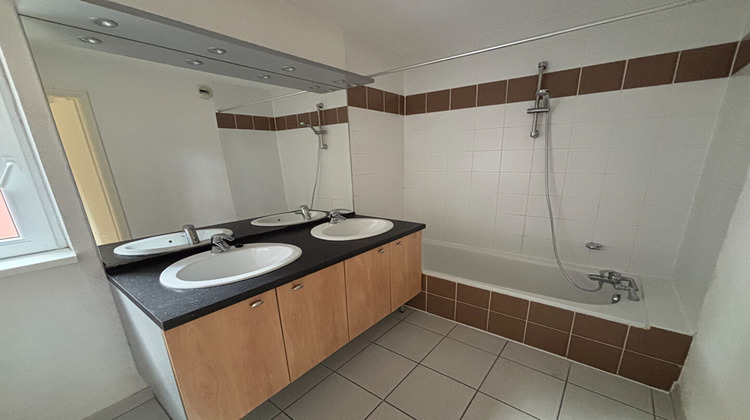 Ma-Cabane - Location Appartement STIRING-WENDEL, 64 m²