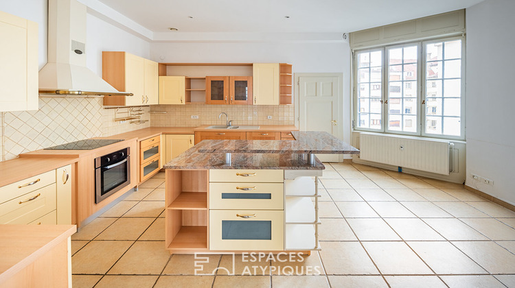Ma-Cabane - Location Appartement STRASBOURG, 247 m²