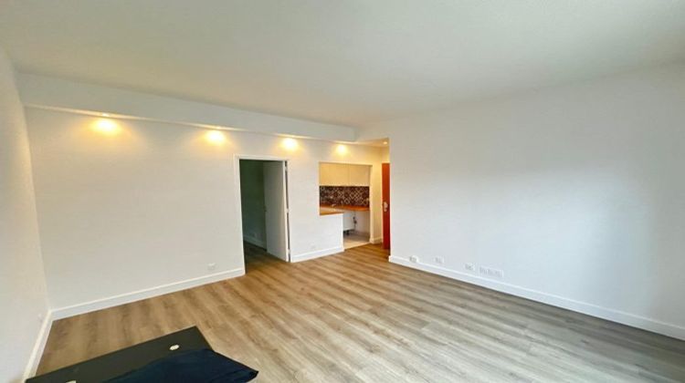 Ma-Cabane - Location Appartement Suresnes, 30 m²