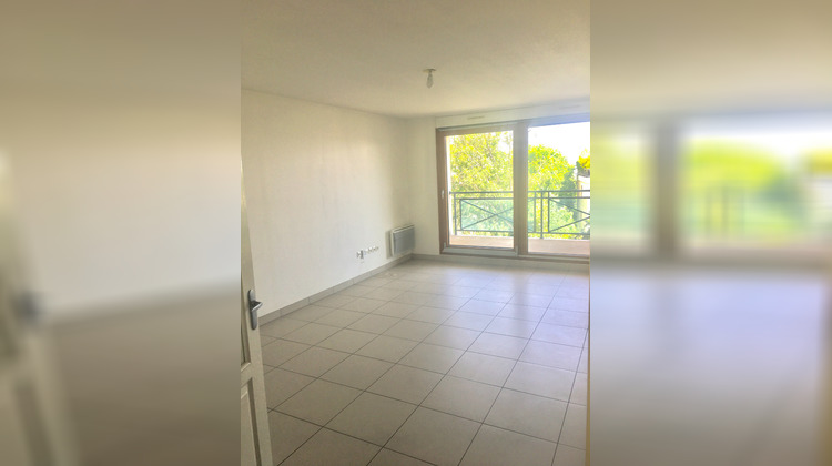 Ma-Cabane - Location Appartement SURESNES, 65 m²