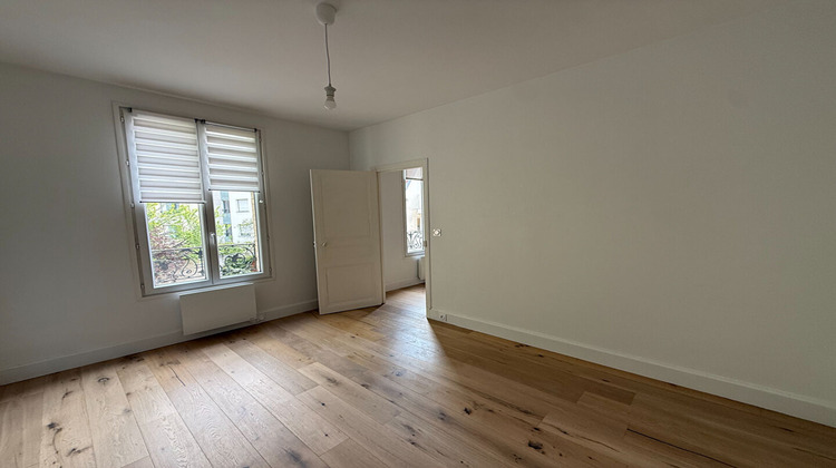 Ma-Cabane - Location Appartement SURESNES, 35 m²