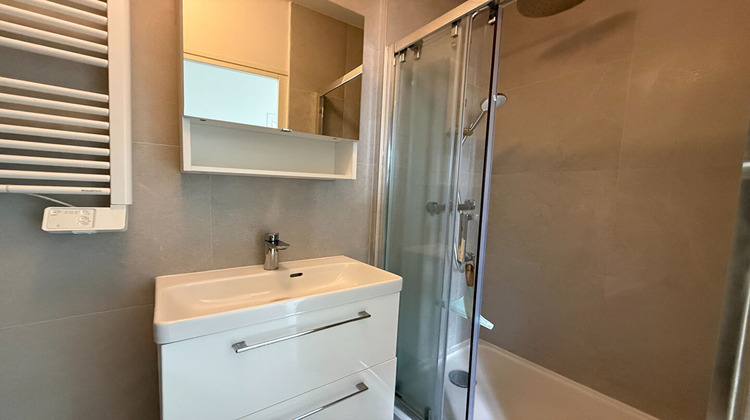 Ma-Cabane - Location Appartement SURESNES, 35 m²